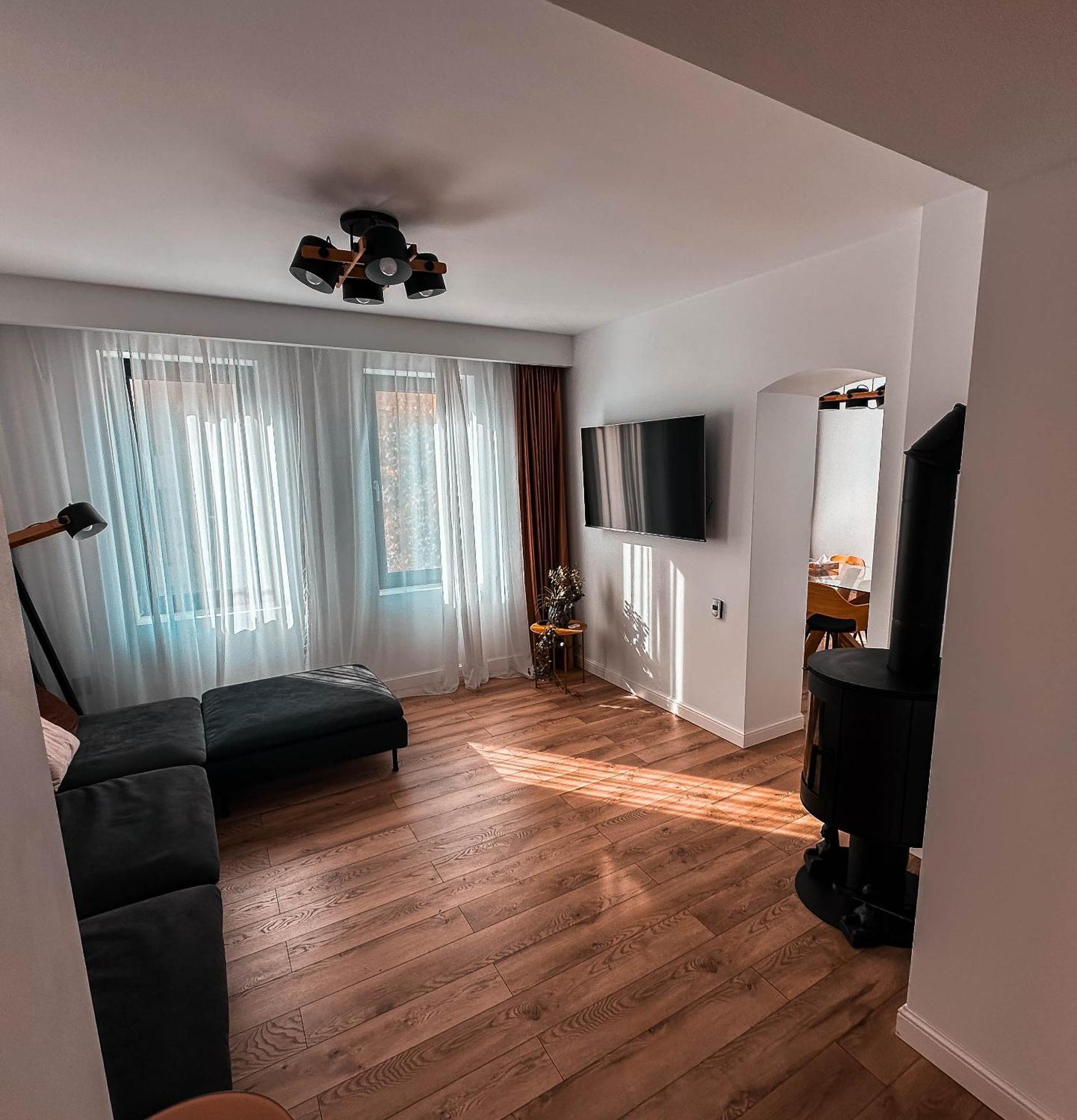 Divine Moments Apartment@Calbucet Ski Slope Predeal Bagian luar foto